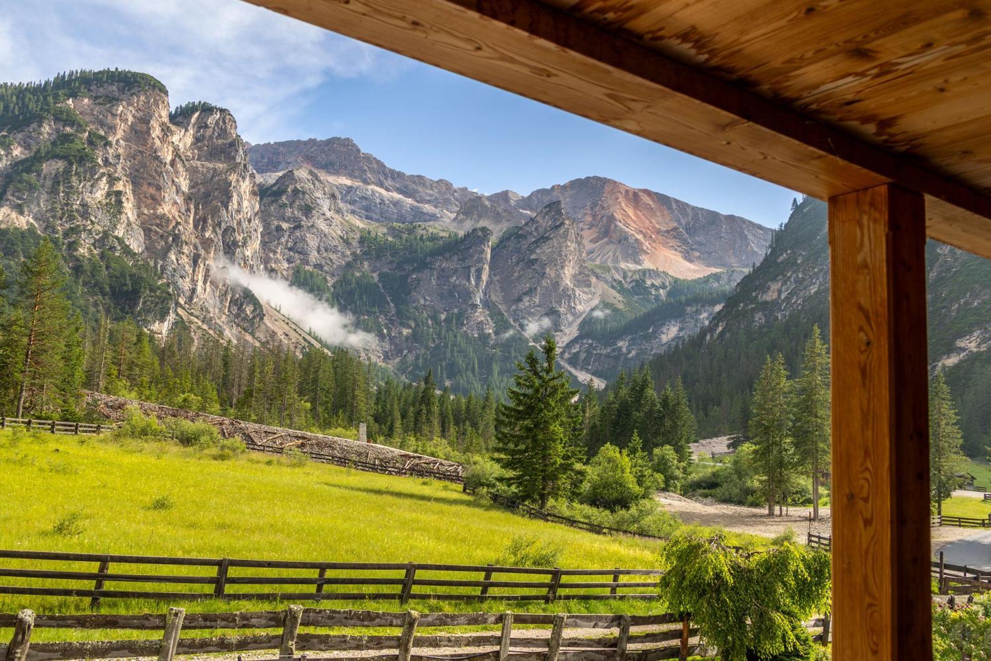 Alpin Natur Hotel Brueckele Braies  Exteriér fotografie